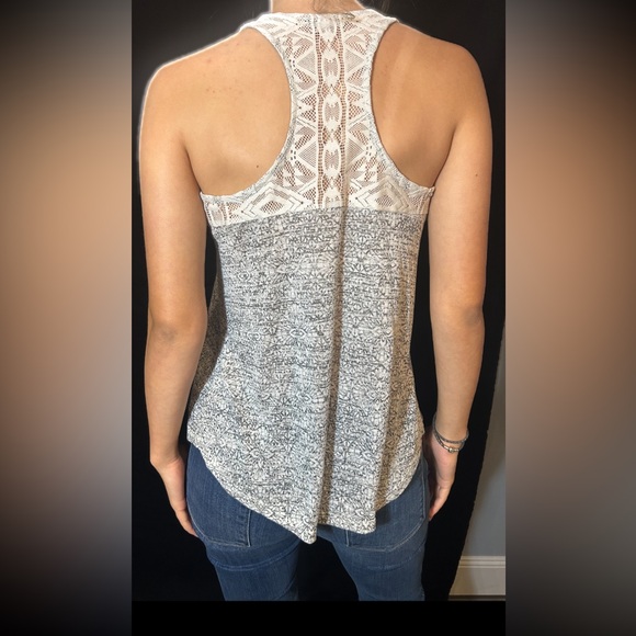 Aeropostale top, gray lace pattern knitted tank top ladies, extra small - Picture 4 of 16
